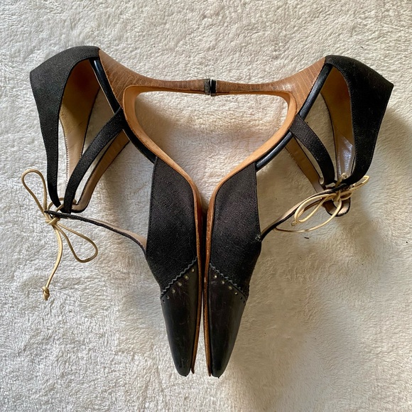 Manolo Blahnik | ‘Brouge’ Vintage 90s Black T-strap Heels | Sz 38 - Picture 4 of 9